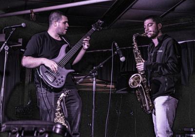 נגנים בלהקה