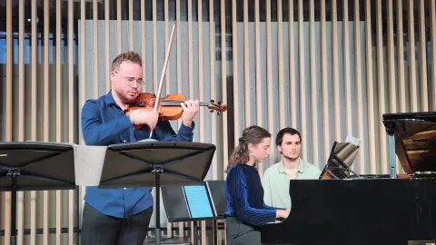 ביצוע יצירה